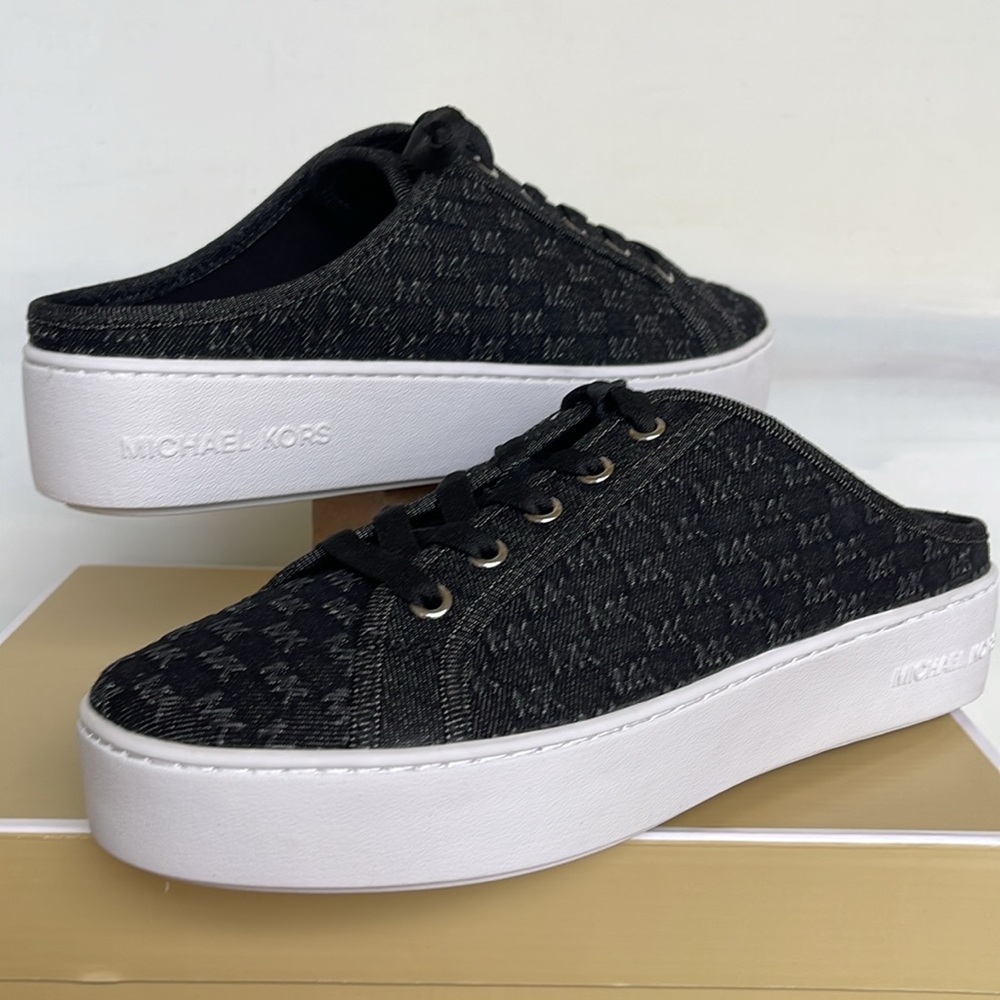 Michael Kors POPPY SLIDE SNEAKER MK DEBOSSED WASHED DENIM
49T4POFP3D Platforms - Picture 9 of 16